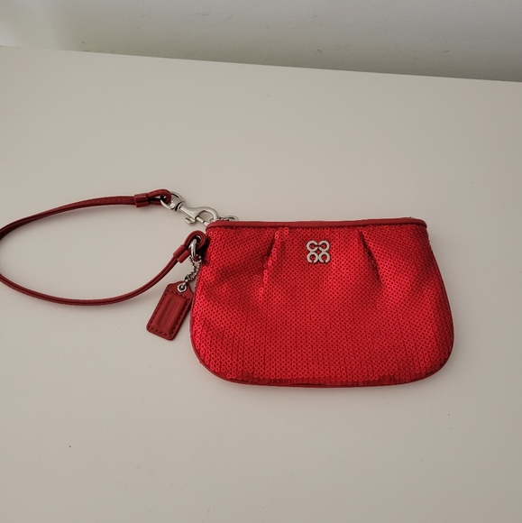 Coach red sequin wristlet - Picture 4 of 6